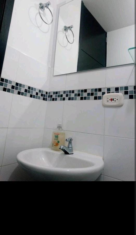 Alojamiento "Como En Casa" Cerca Al Aeropuerto!! ボゴタ エクステリア 写真